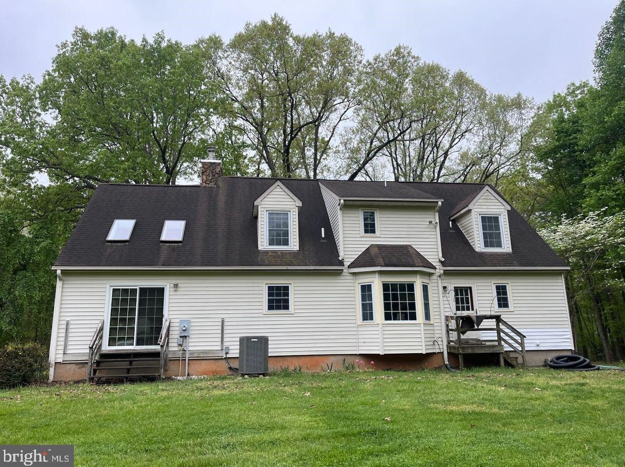 4423 Chopping Rd, Mineral, VA 23117