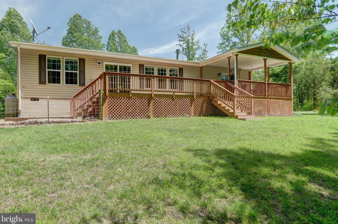 7911 Ellisville Dr, Louisa, VA 23093-5619