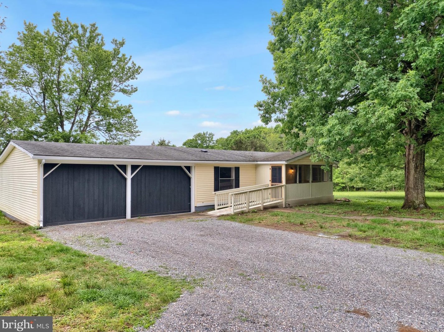 13916 Shannon Hill Rd, Louisa, VA 23093