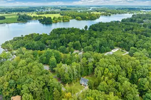 296 Robbie Rd, Bumpass, VA 23024 - Photo 2