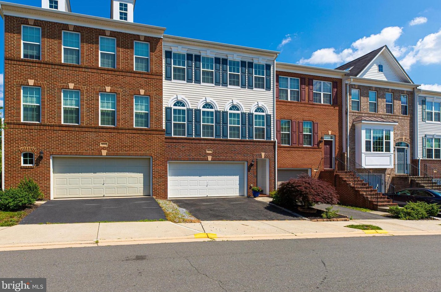 25142 Harpenden Ter, Stone Ridge, VA 20105-5653
