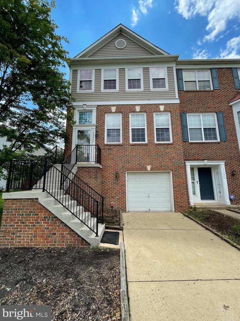 22464 Maison Carree Sq, Ashburn, VA 20148-3115