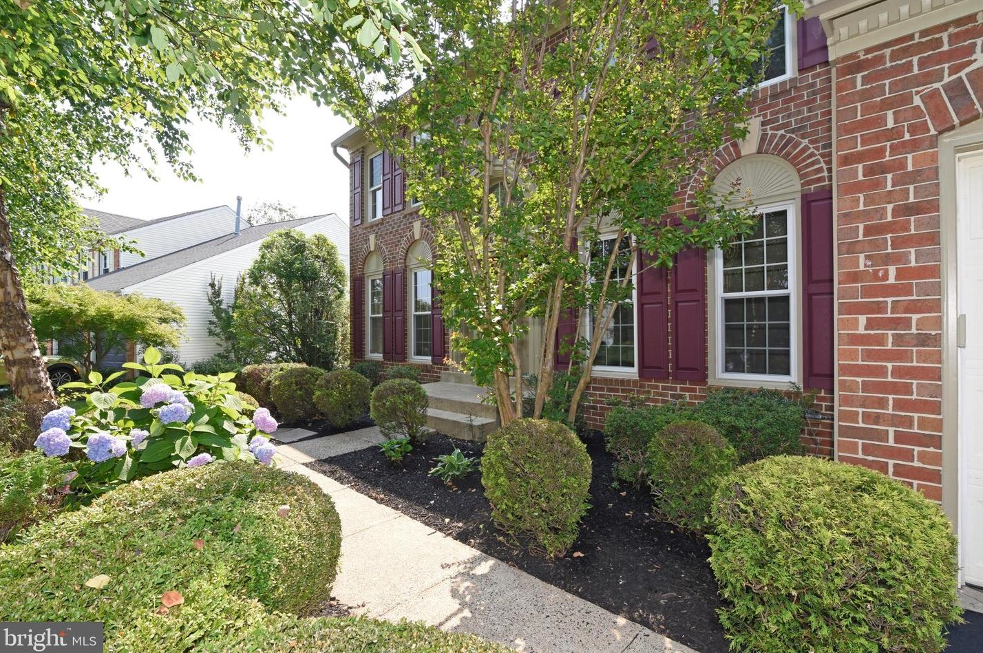 43871 Amity Pl, Ashburn, VA 20147-3801