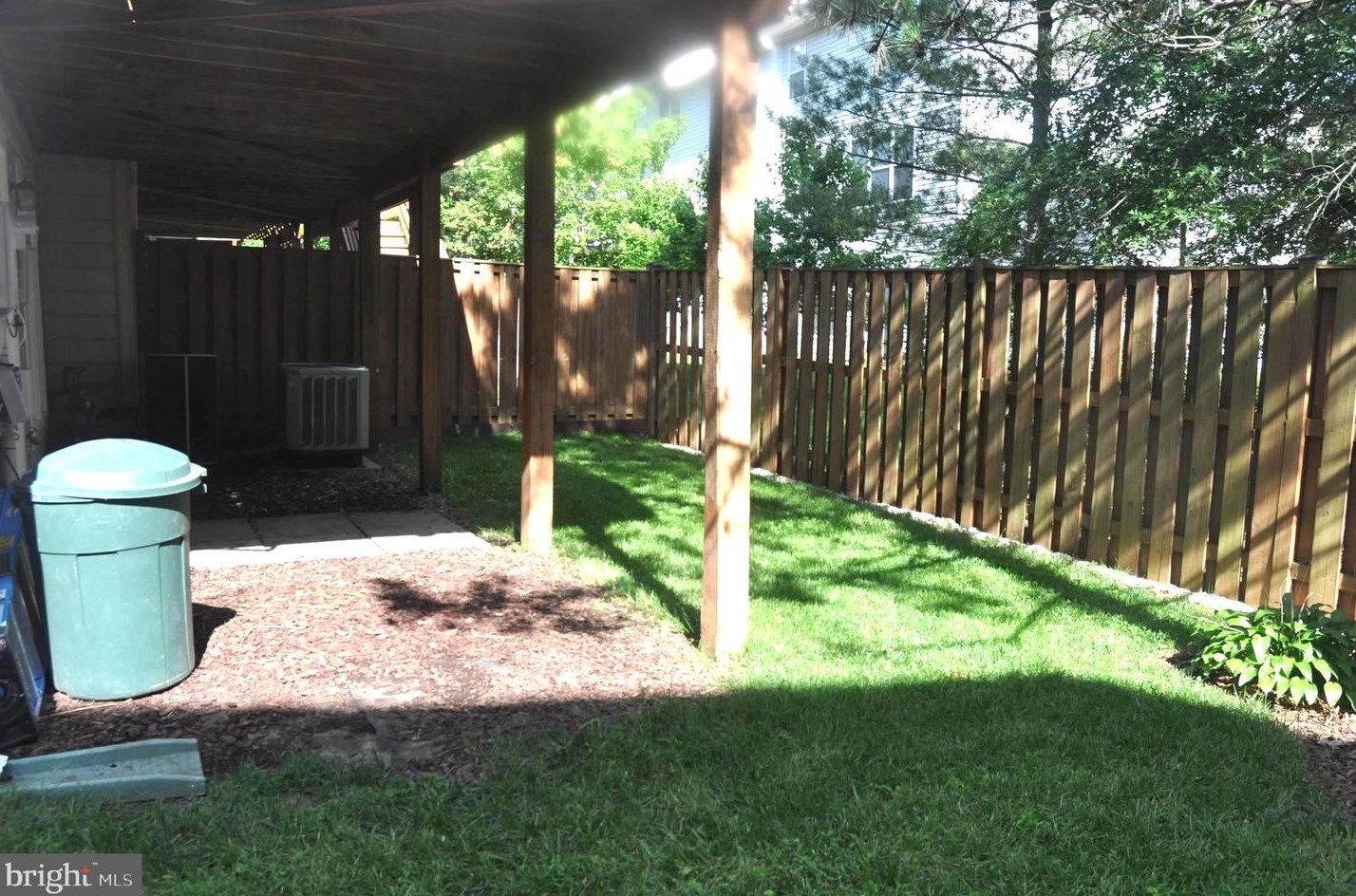 47683 Whirlpool Sq, Dulles VA  20165-7440 exterior
