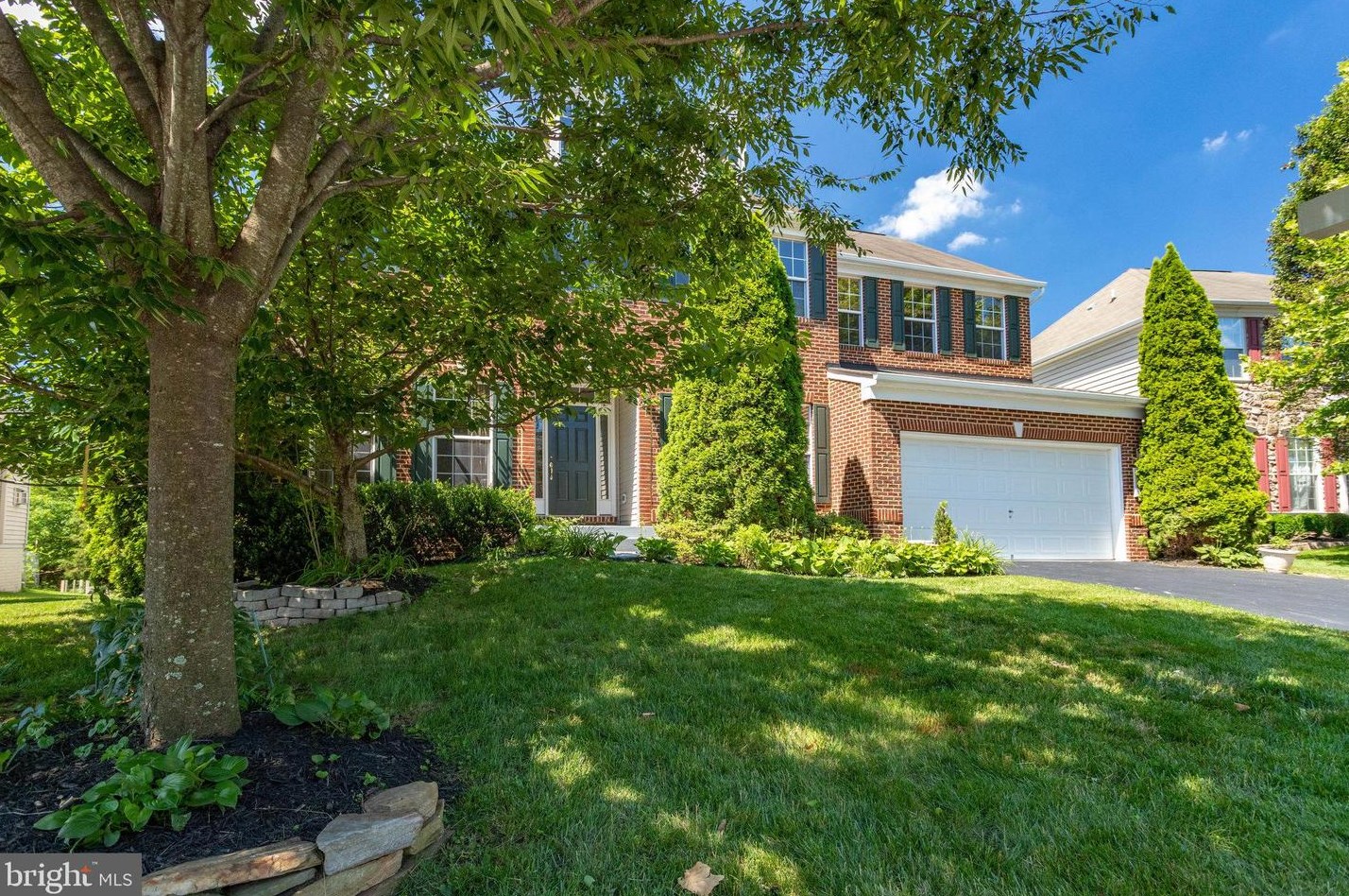 44173 Navajo Dr, Ashburn, VA 20147-3387