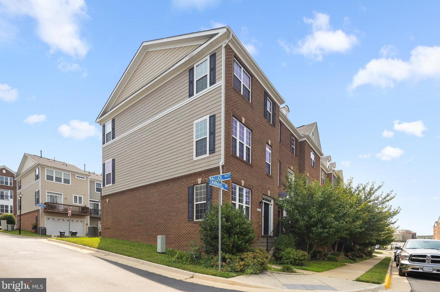 20650 Tannahill Ter, Ashburn, VA 20147-3519