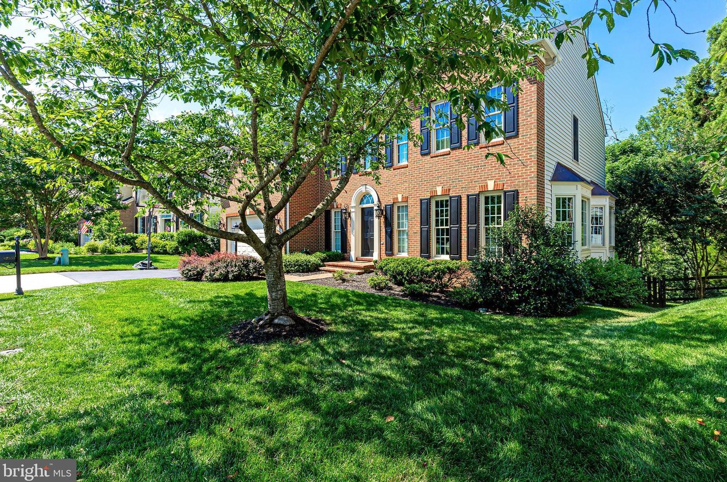 47333 Middle Bluff Pl, Dulles, VA 20165
