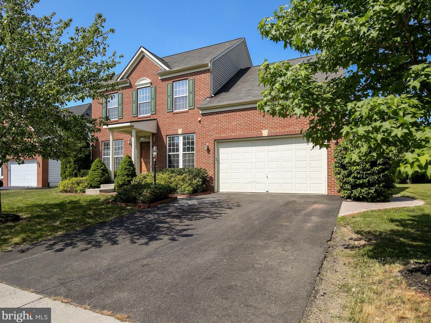 25620 Summerall Dr, Stone Ridge, VA 20105-3041