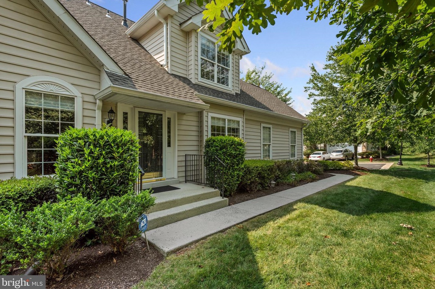 43753 Castle Pines Ter, Ashburn, VA 20147-4144