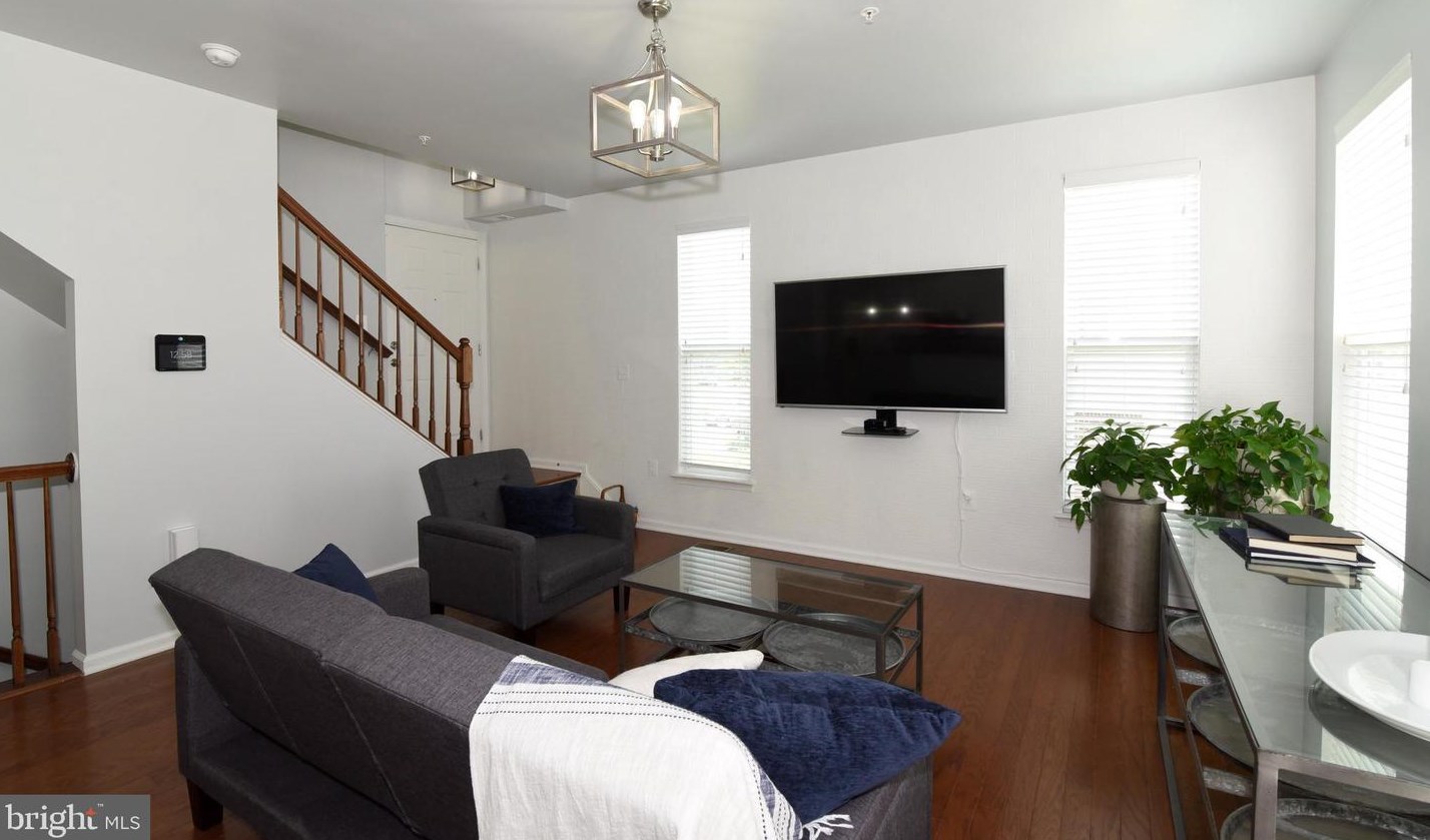 42203 Shorecrest Ter, Stone Ridge, VA 20105-5700