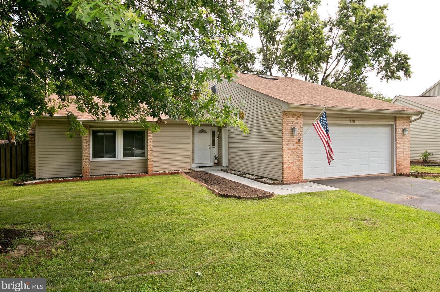 138 Fox Rd, Dulles, VA 20164-1307