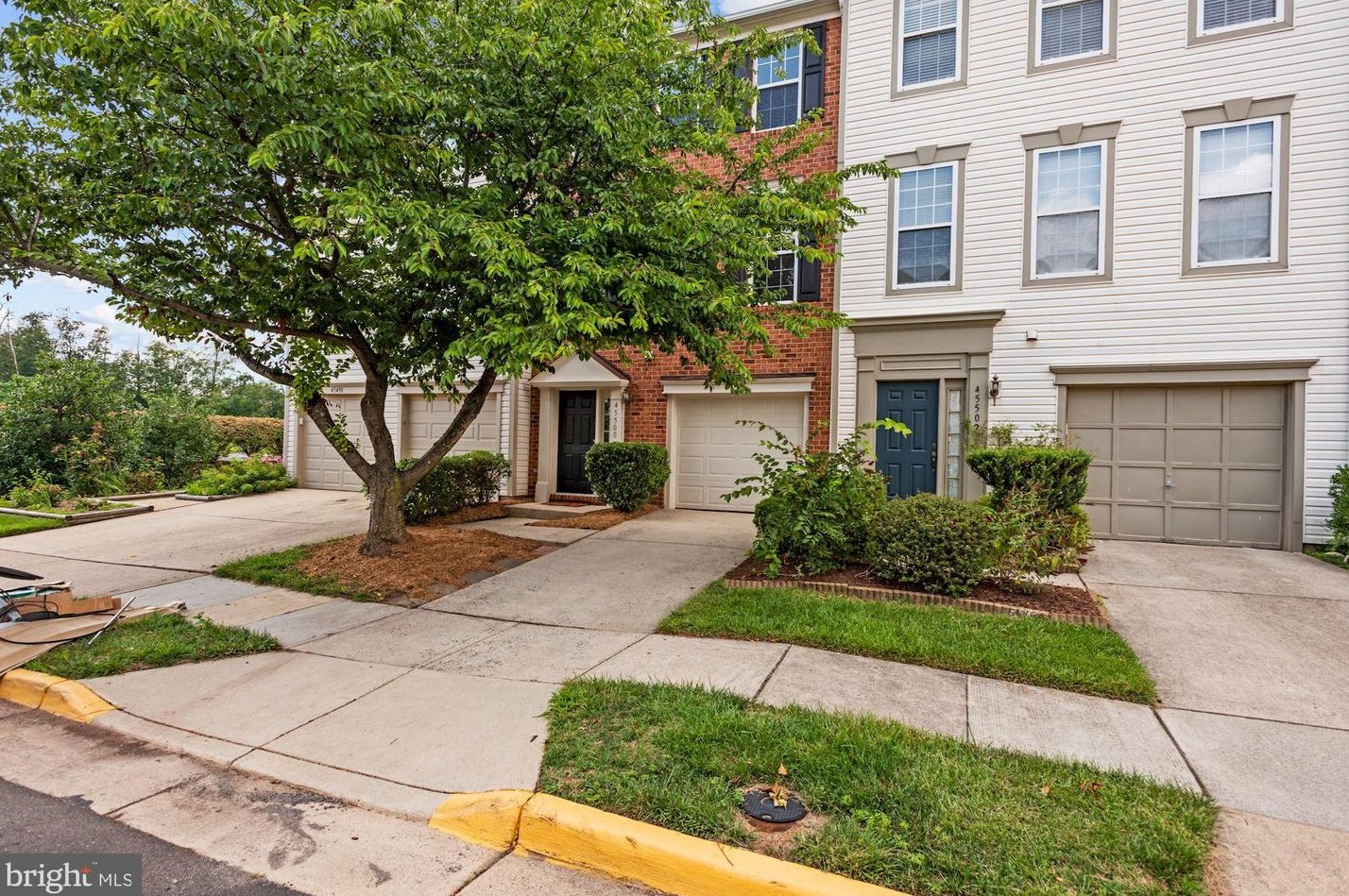 45500 Trail Run Ter, Dulles, VA 20164-5233