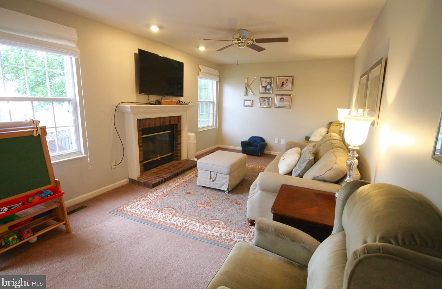 20712 Cross Timber Dr, Ashburn VA  20147-4470 exterior