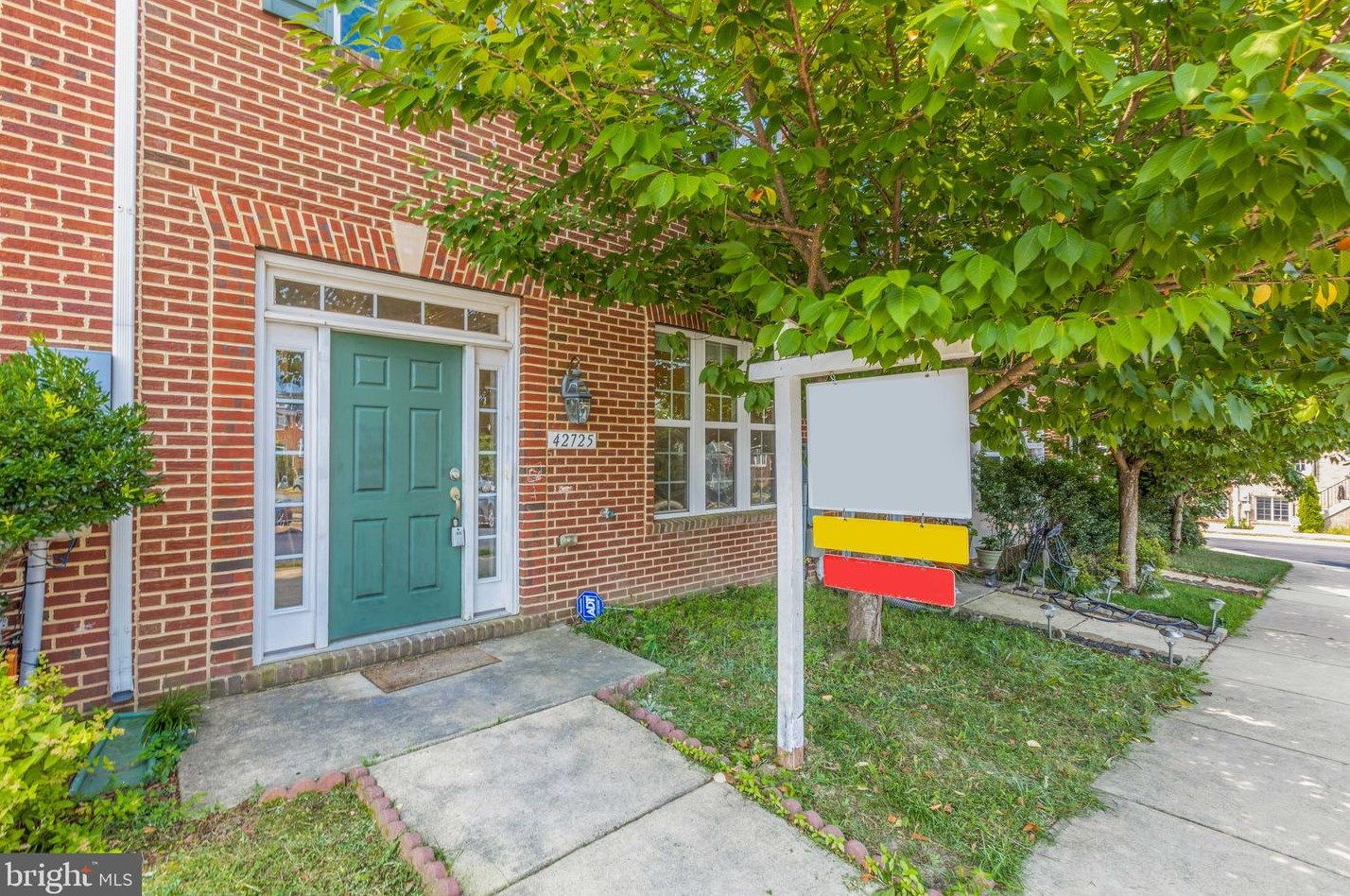 42725 Straloch Ter, Ashburn, VA 20147-3521