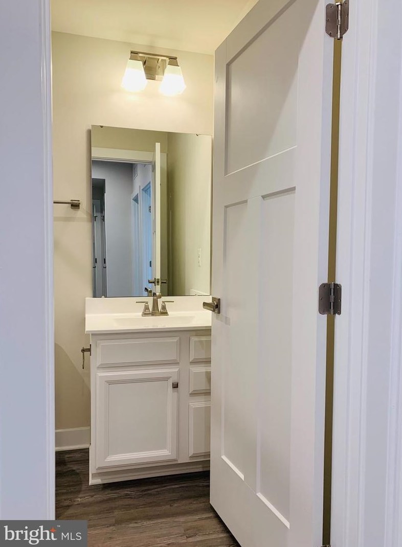 42627 Burbank Ter, Dulles VA  20166 exterior