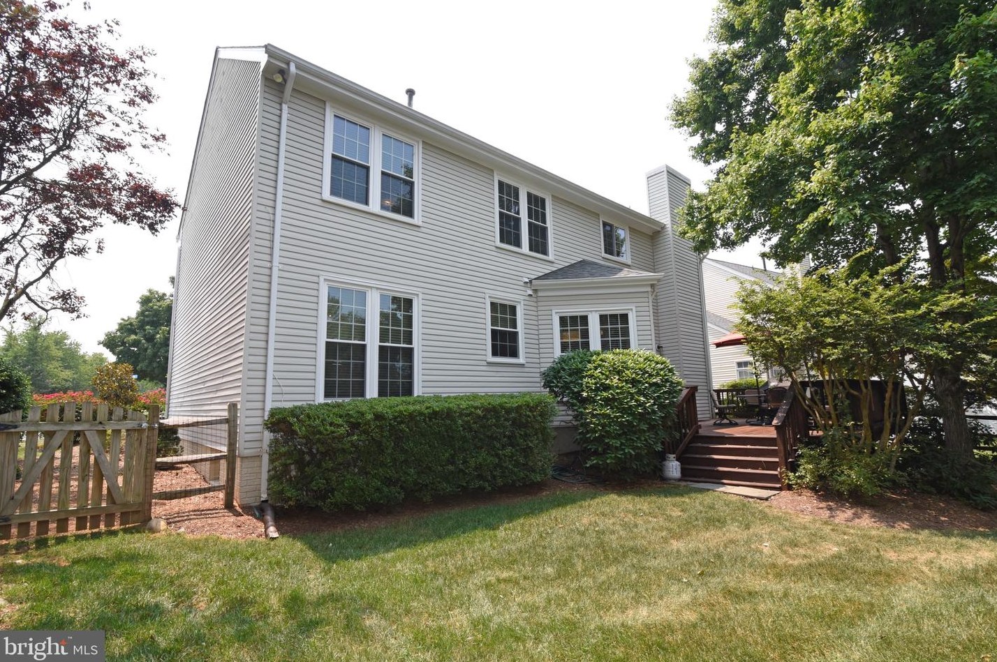 46618 Kingschase Ct, Dulles, VA 20165