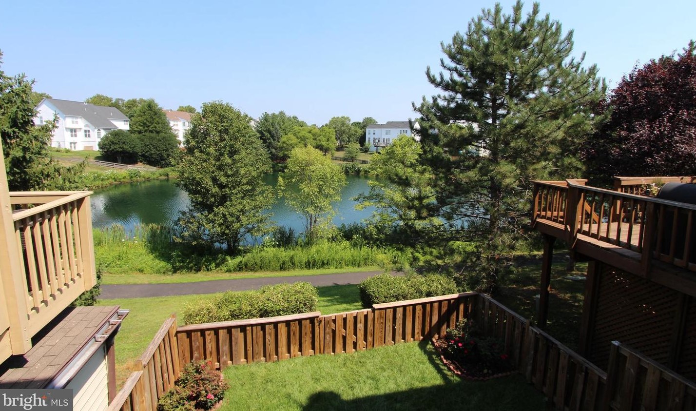 43984 Kings Arms Sq, Ashburn, VA 20147-4881