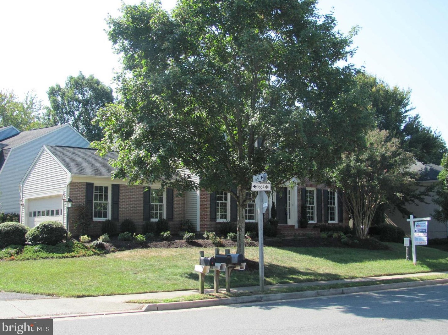 20844 Waterbeach Pl, Dulles, VA 20165-7407