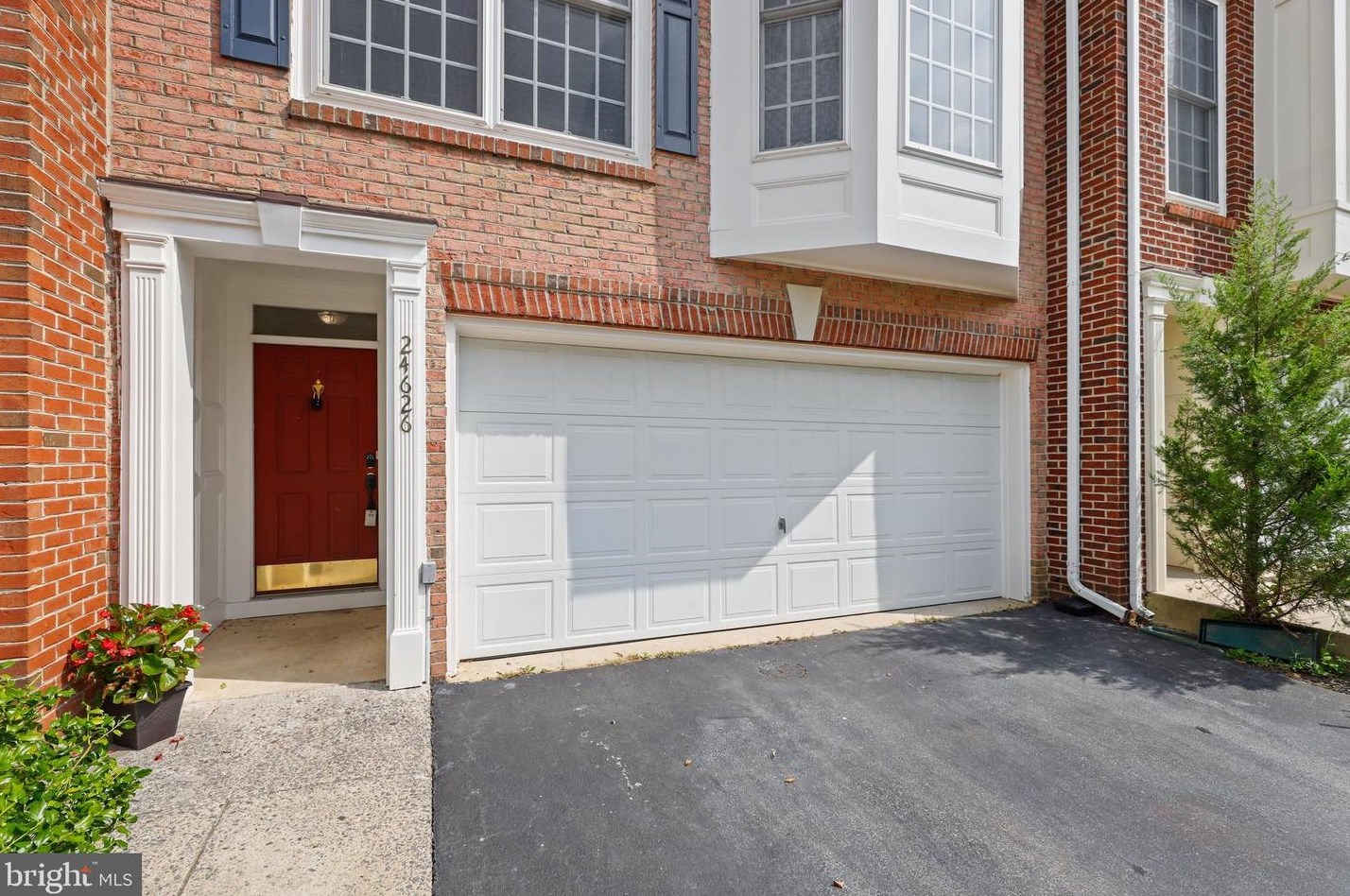 24626 Nettle Mill Sq, Stone Ridge, VA 20105-2992