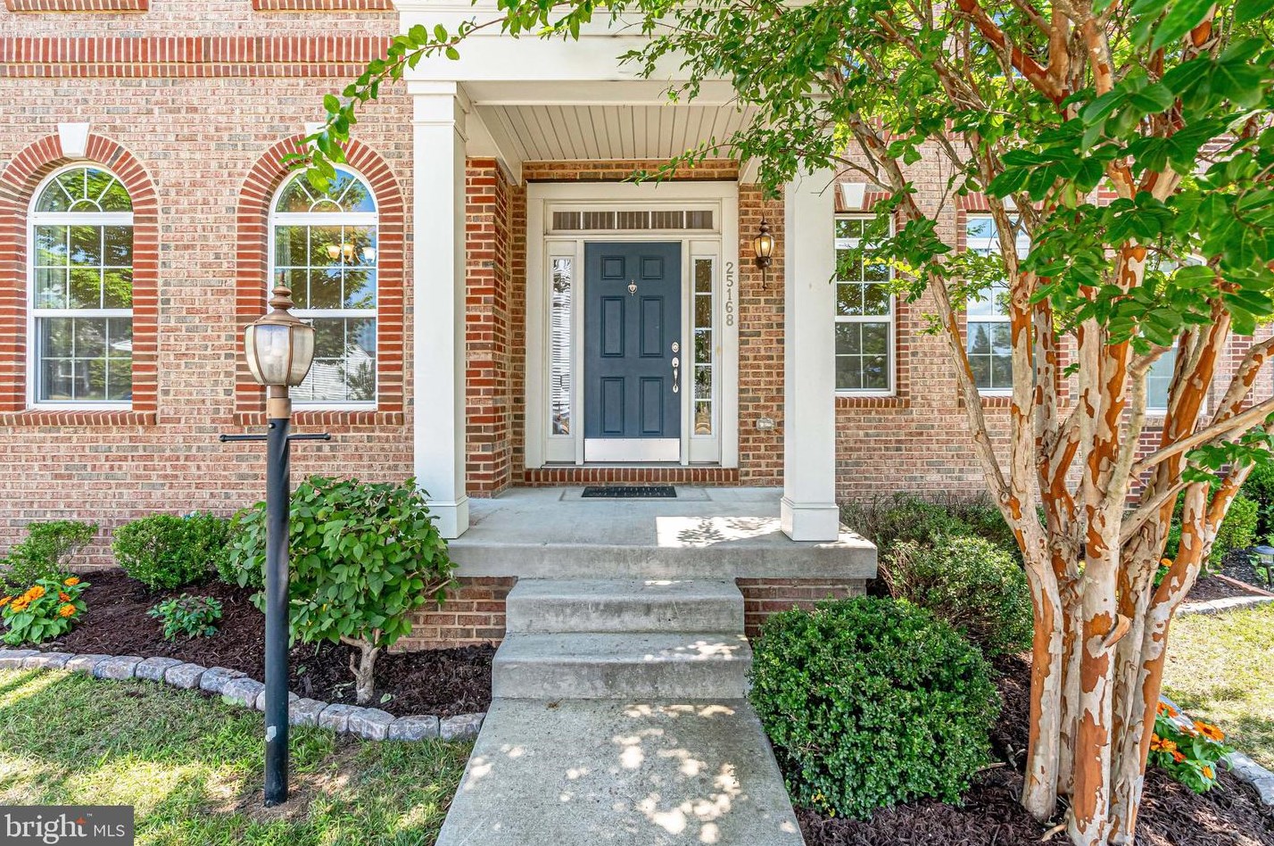 25168 Crested Wheat Dr, Stone Ridge, VA 20105-5683