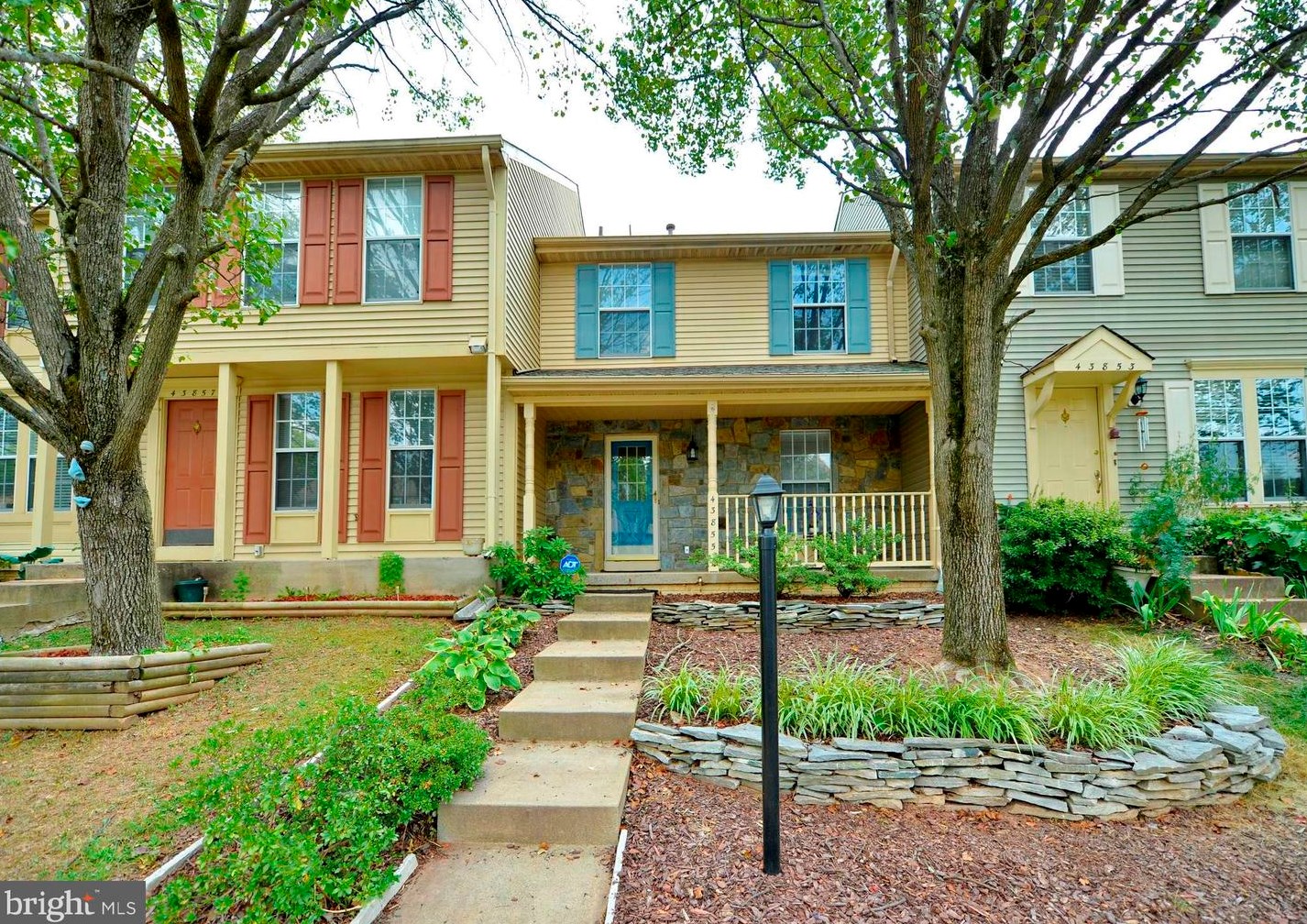 43855 Chloe Ter, Ashburn, VA 20147-3808