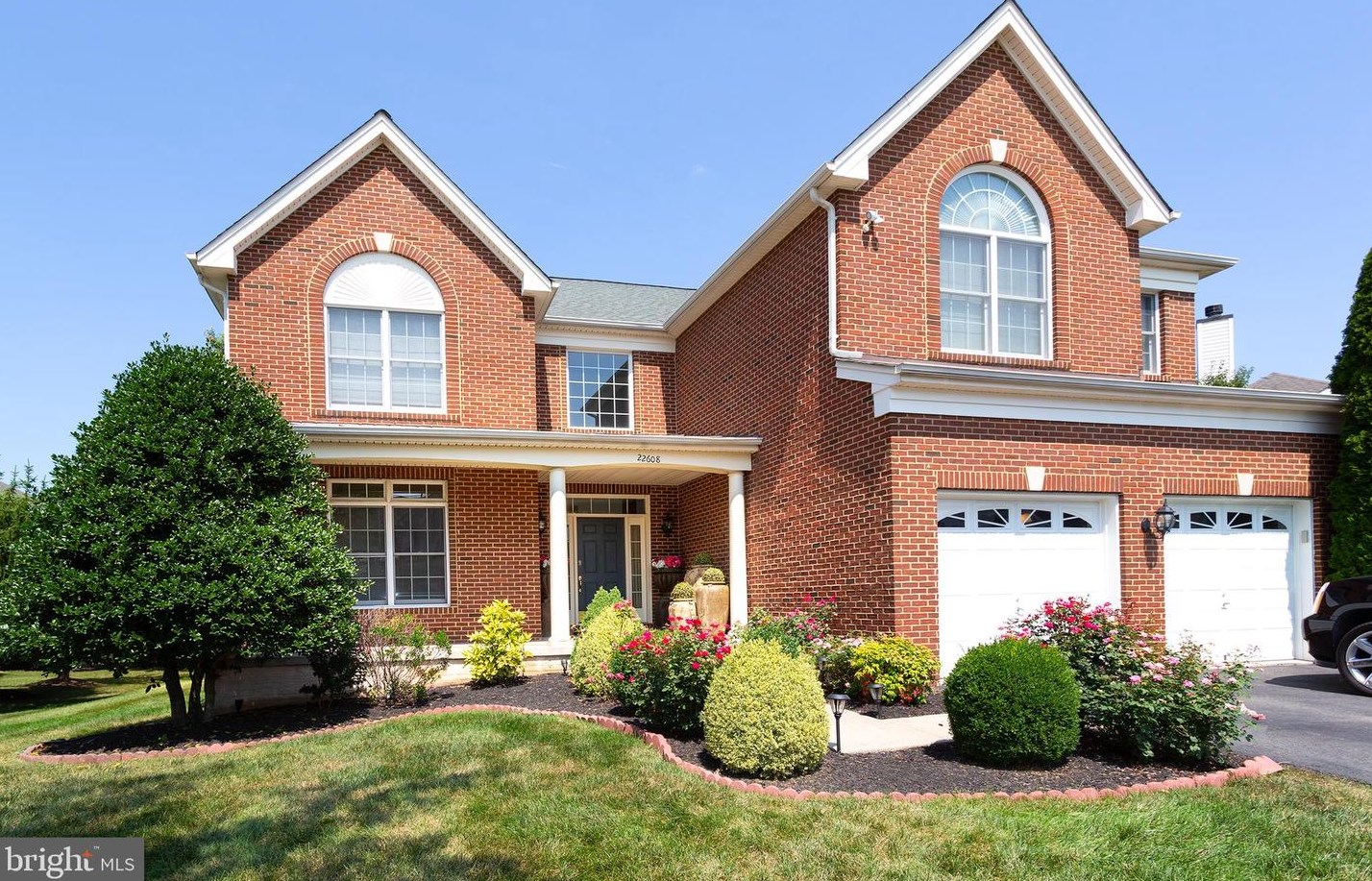 22608 Gleedsville Manor Dr, Ashburn, VA 20148-6708