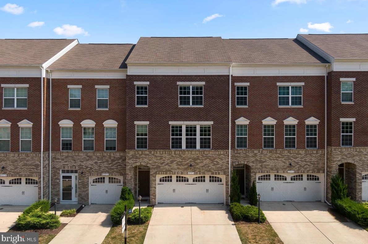 42214 Amber Grove Ter, Ashburn, VA 20148-5767