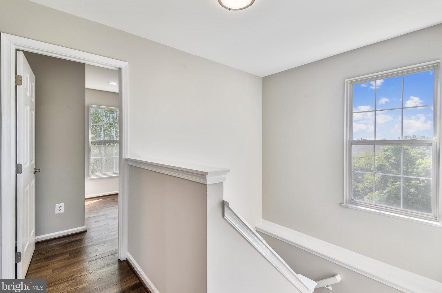 43395 Chokeberry Sq, Ashburn VA  20147-4001 exterior