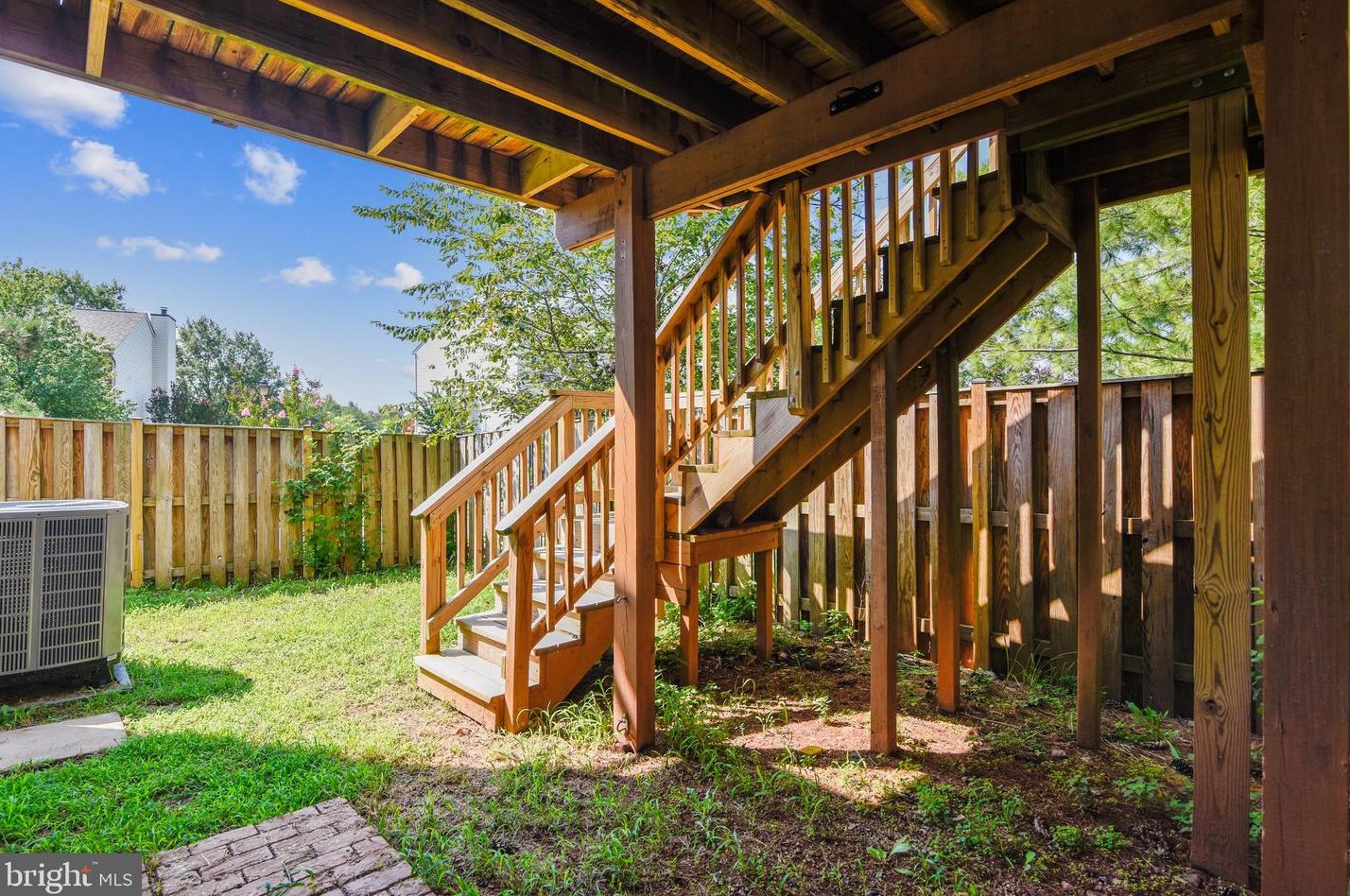 43395 Chokeberry Sq, Ashburn VA  20147-4001 exterior