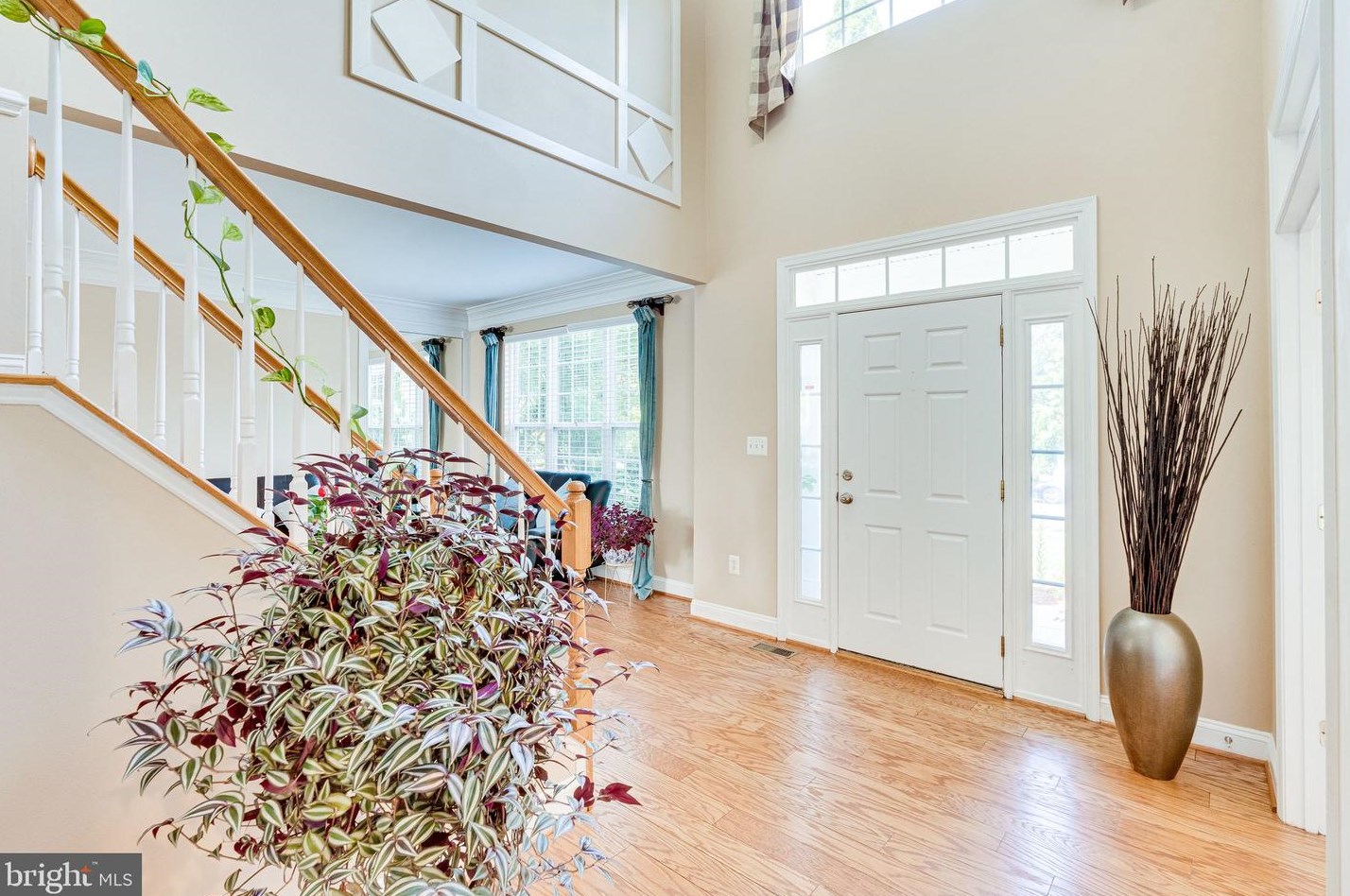 25804 Spring Farm Cir, Fairfax, VA 20152-1953