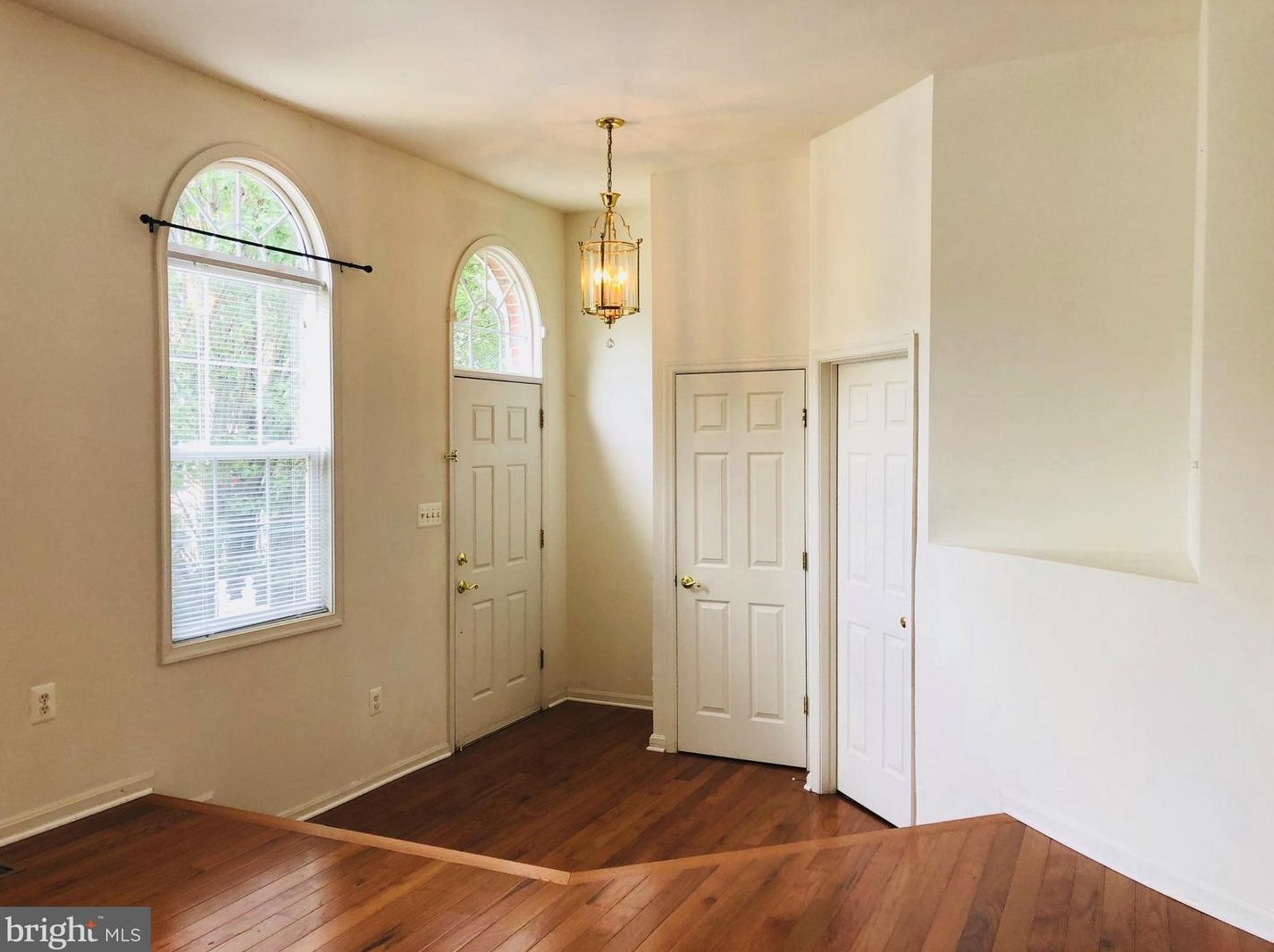 20764 Bridalveil Falls Ter, Dulles, VA 20165