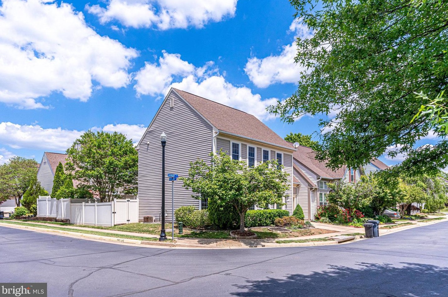 43730 Cadbury Ter, Ashburn, VA 20147-5607