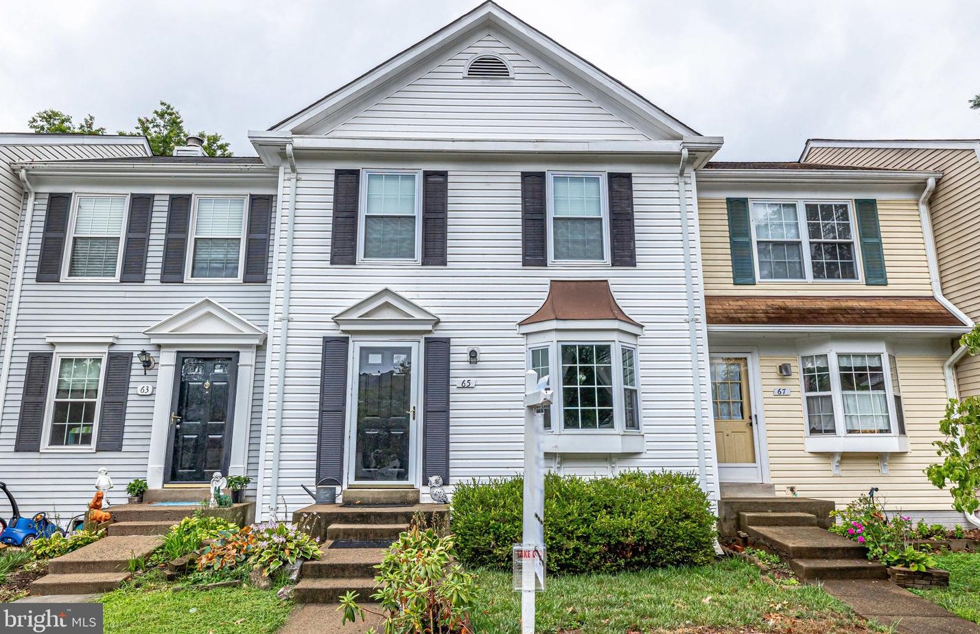 65 Southall Ct, Dulles, VA 20165-5743