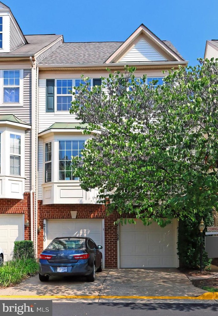 21158 Domain Ter, Dulles, VA 20165-7269