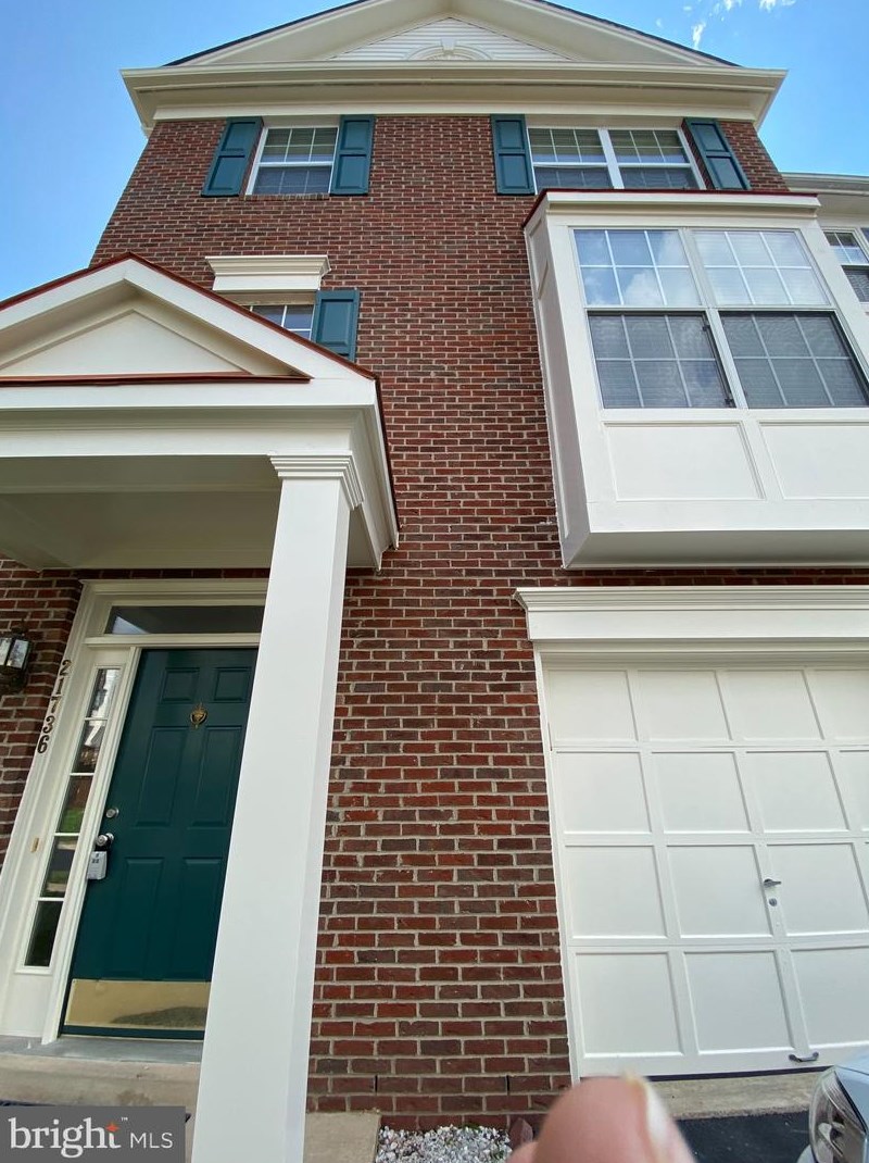 21736 Kings Crossing Ter, Ashburn, VA 20147