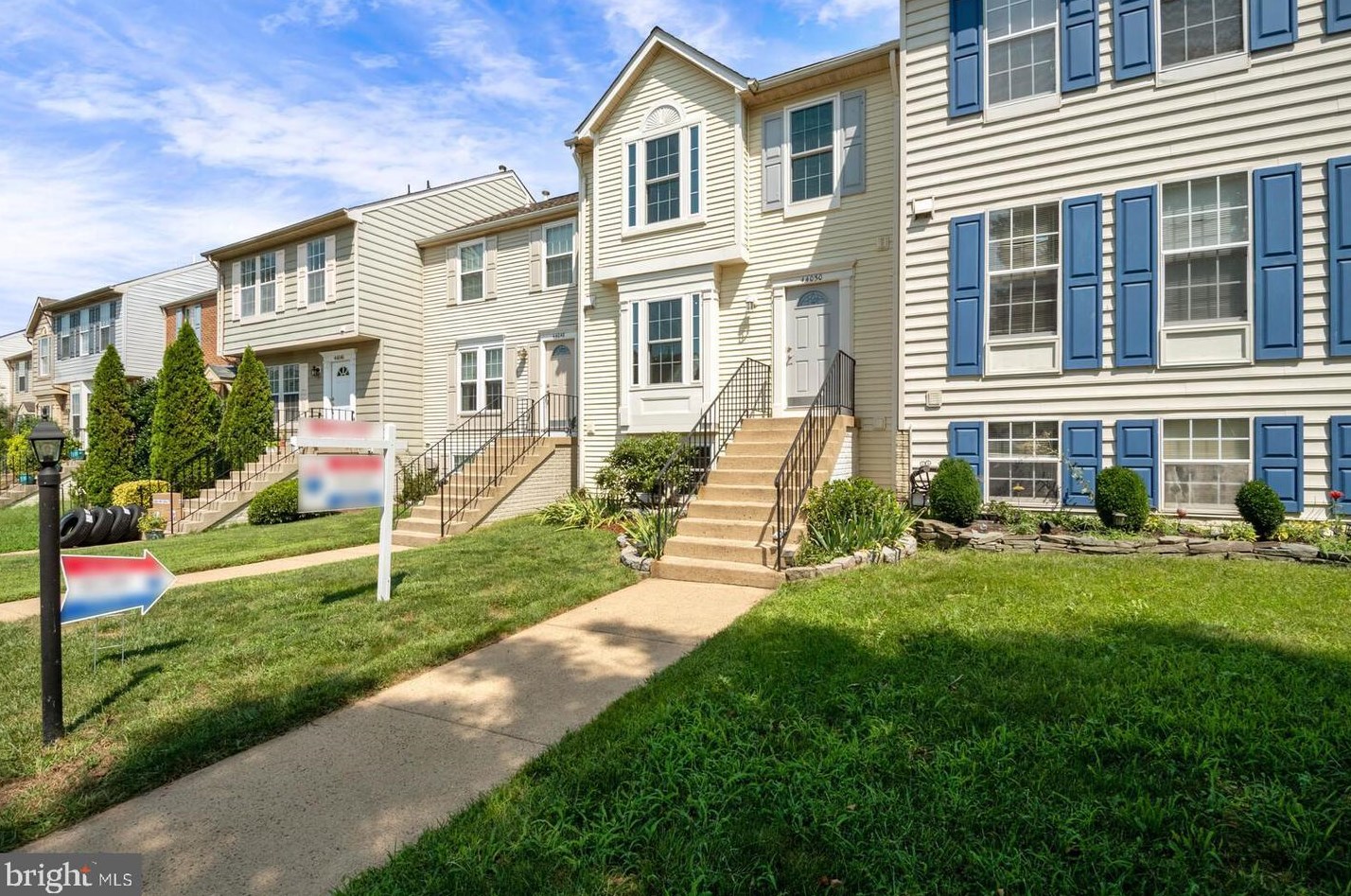 44050 Choptank Ter, Ashburn, VA 20147-3943