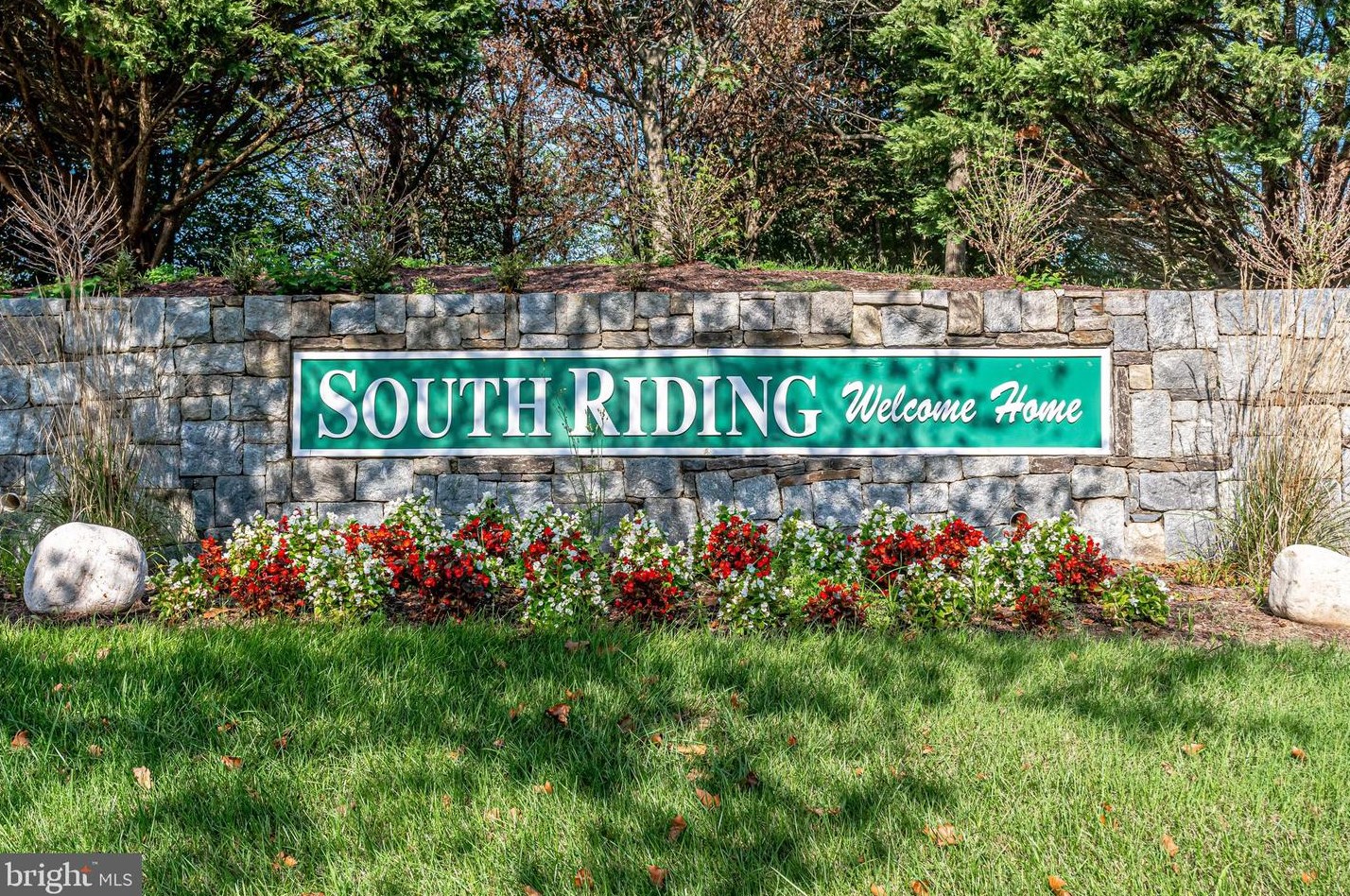 43485 Interval St, Fairfax, VA 20152-2533