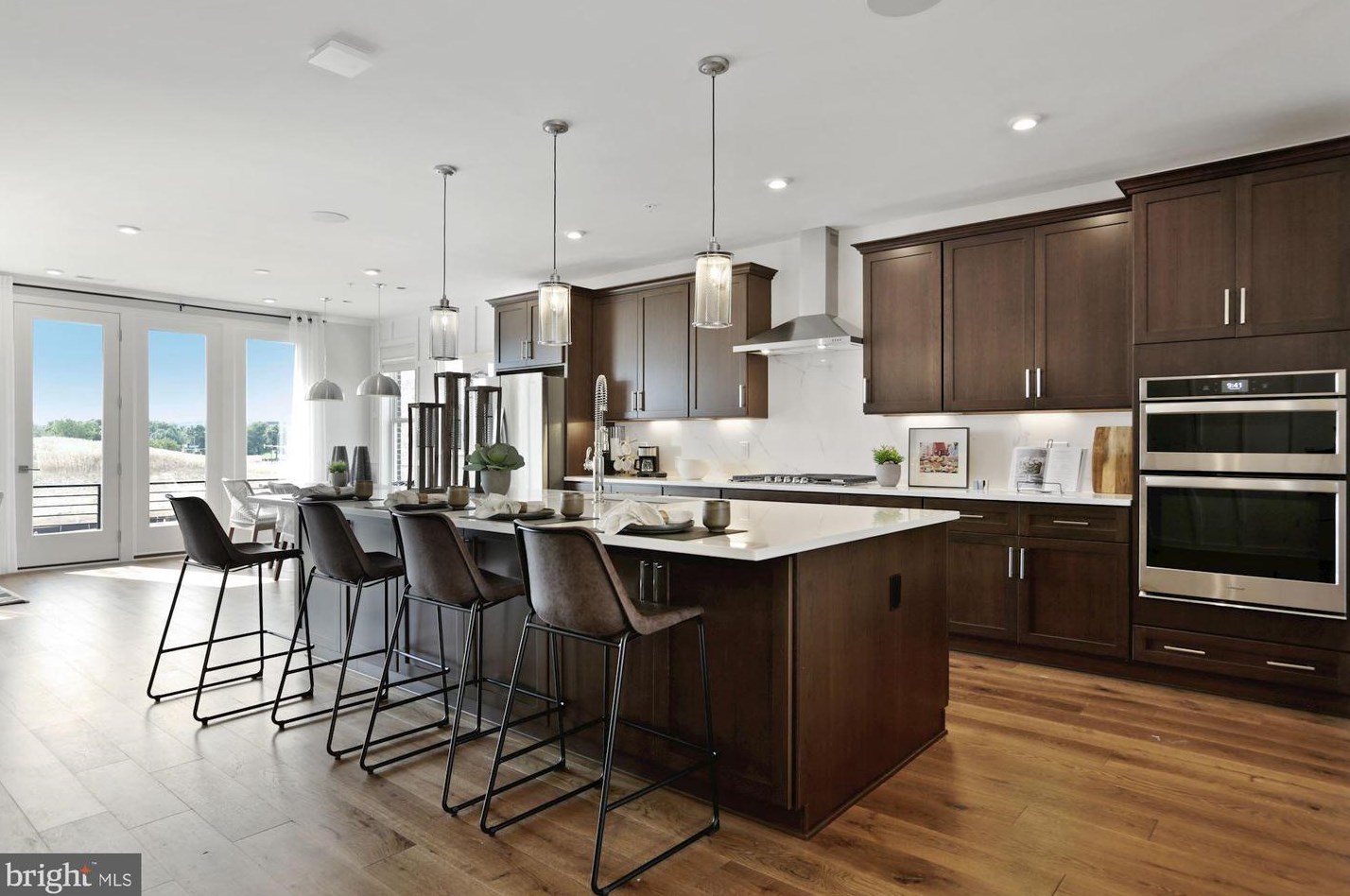 43536 Centergate Dr, Ashburn, VA 20148