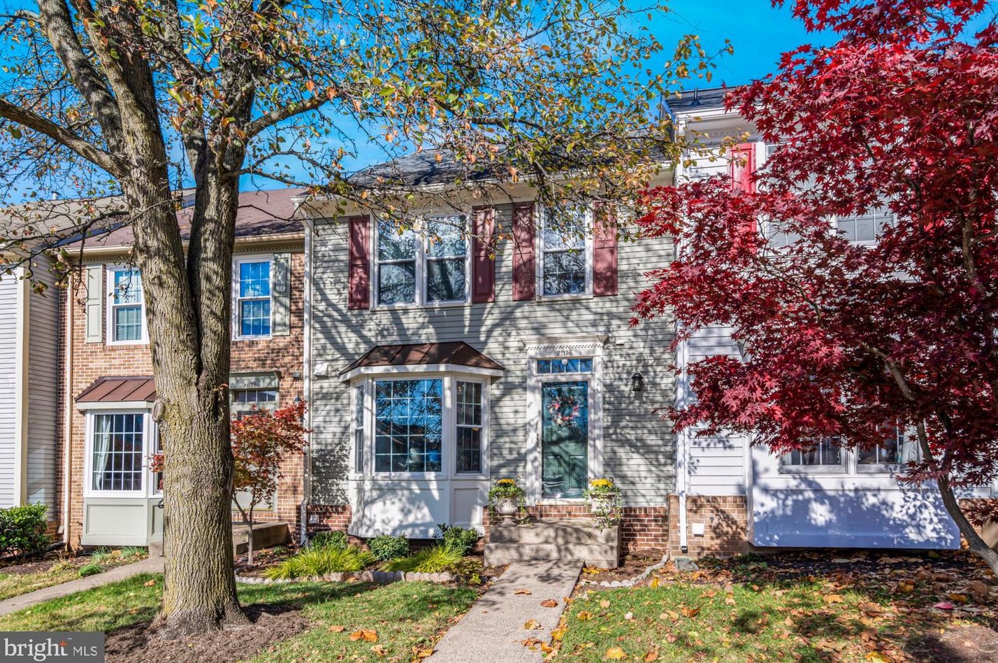 21136 Winding Brook Sq, Ashburn, VA 20147-5450