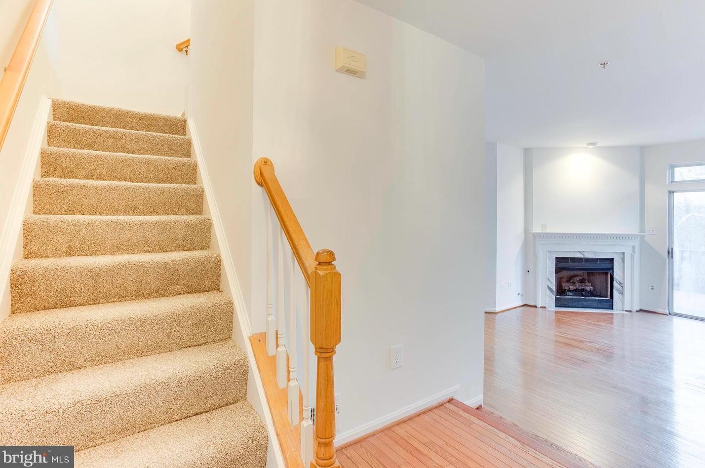 20434 Cool Fern Sq, Ashburn, VA 20147-3355