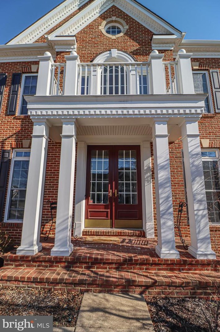 43471 Mountcastle Dr, Fairfax, VA 20152-2590