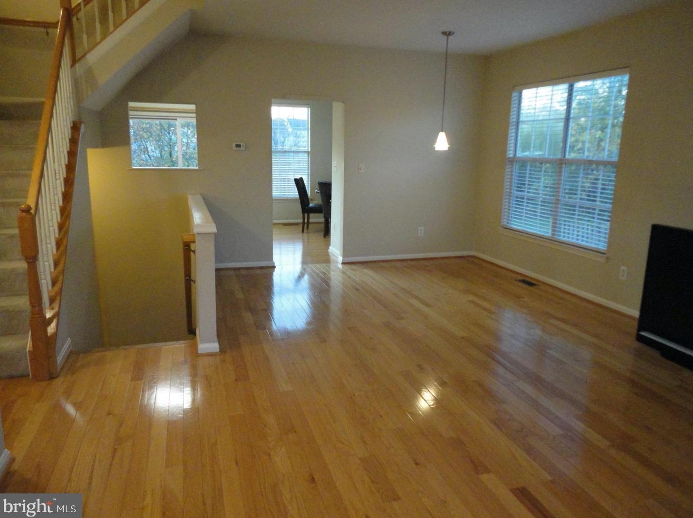 21782 Kings Crossing Ter, Ashburn, VA 20147