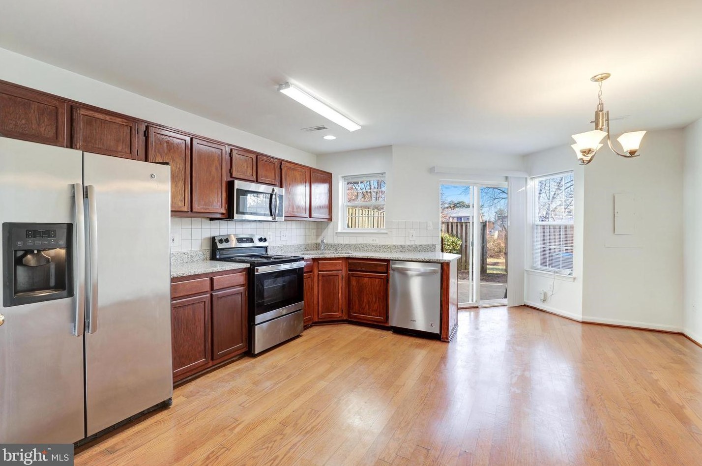 22148 Trailside Sq, Dulles, VA 20164-5356