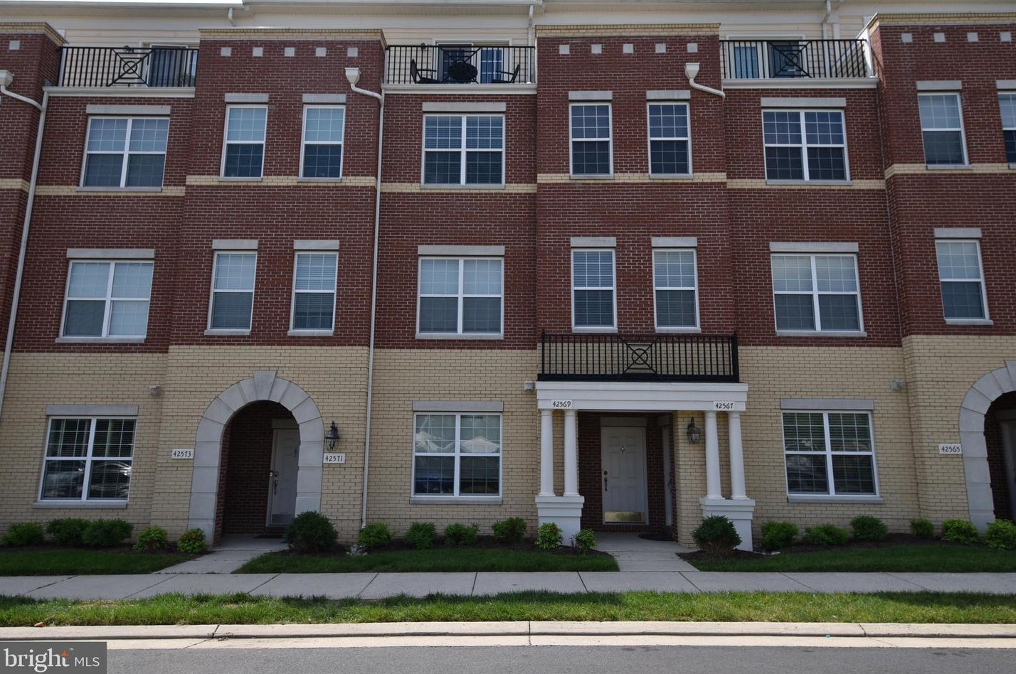 42567 Highgate Ter, Ashburn, VA 20148-6422