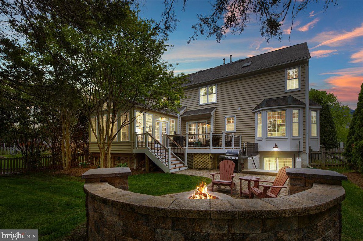 25473 Farmneck Ct, Fairfax, VA 20152-4421