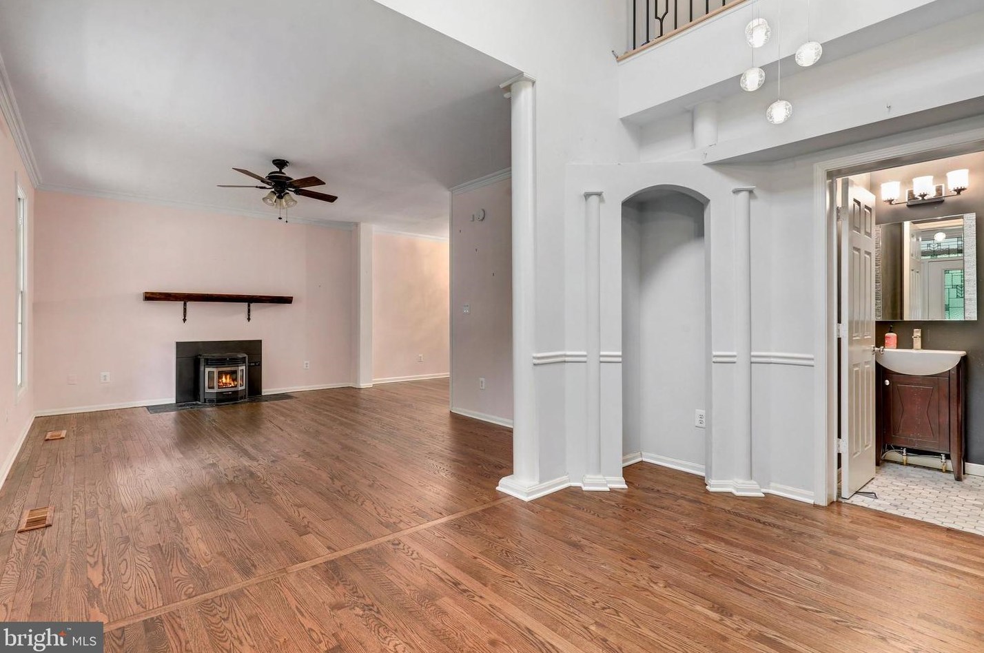 45455 Fellows St, Dulles VA  20165-2547 exterior