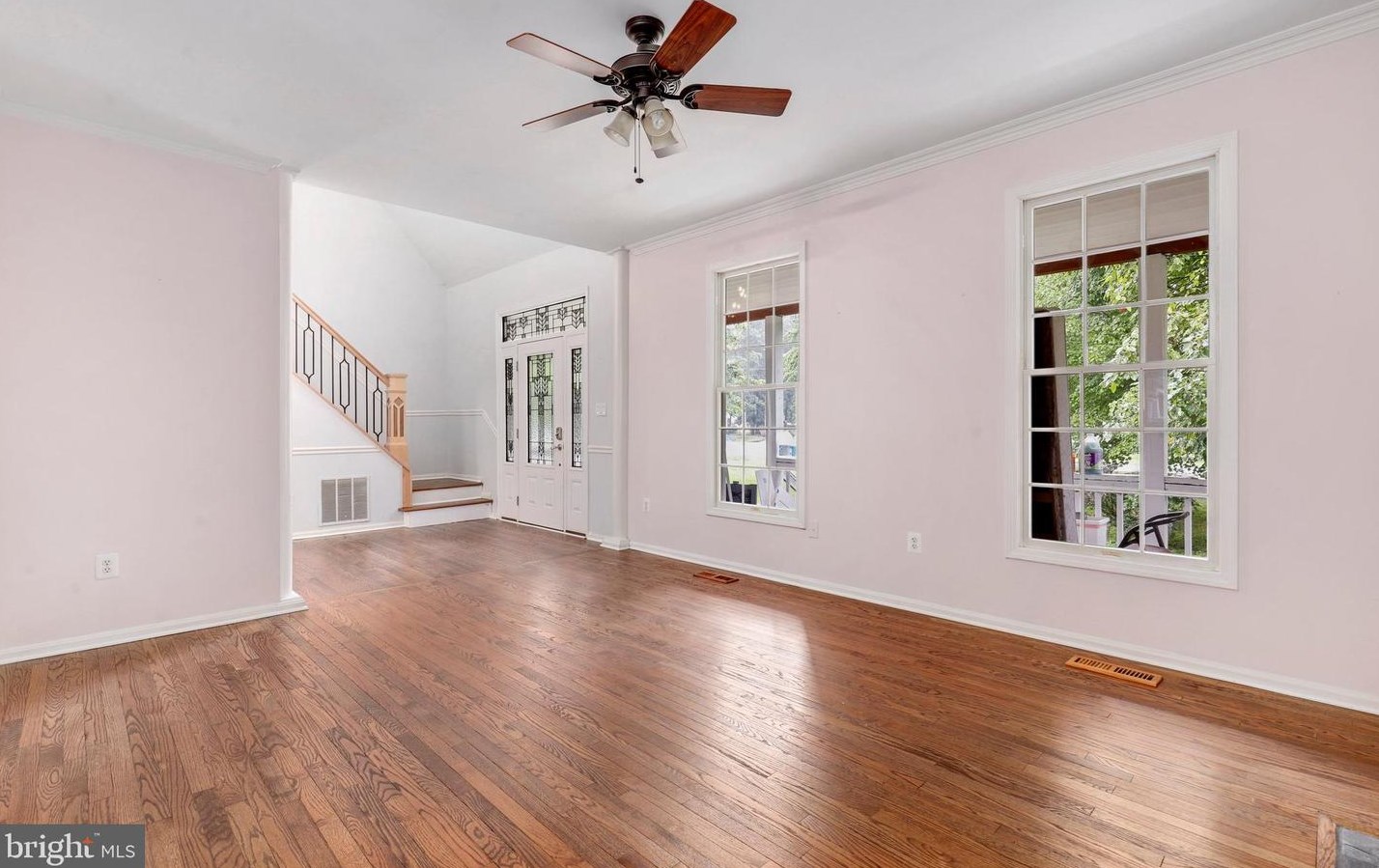 45455 Fellows St, Dulles VA  20165-2547 exterior