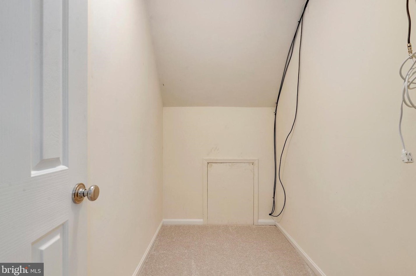 45455 Fellows St, Dulles VA  20165-2547 exterior