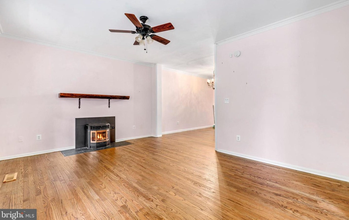 45455 Fellows St, Dulles VA  20165-2547 exterior