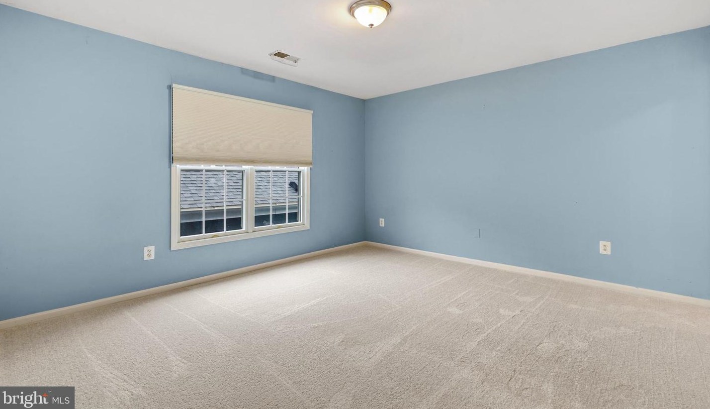 45455 Fellows St, Dulles VA  20165-2547 exterior